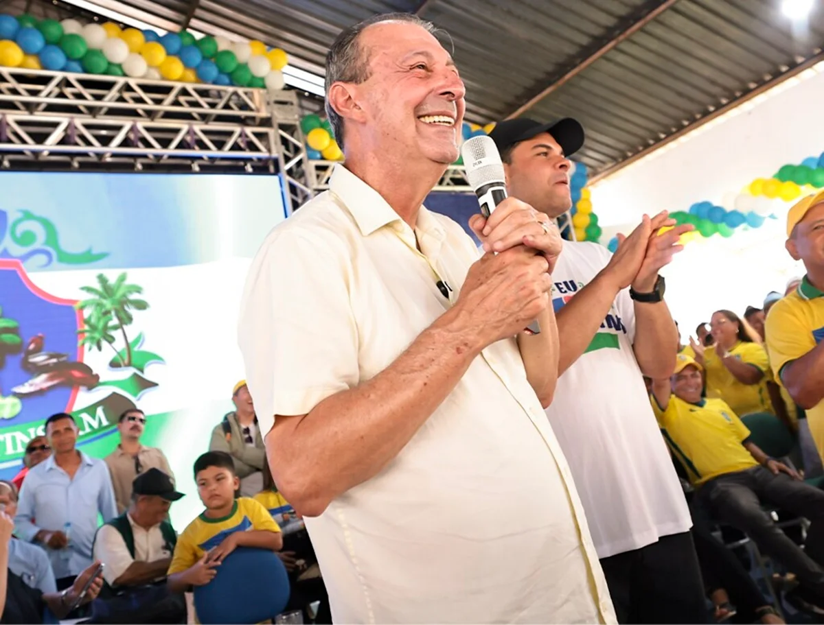 imagem colorida de omar aziz