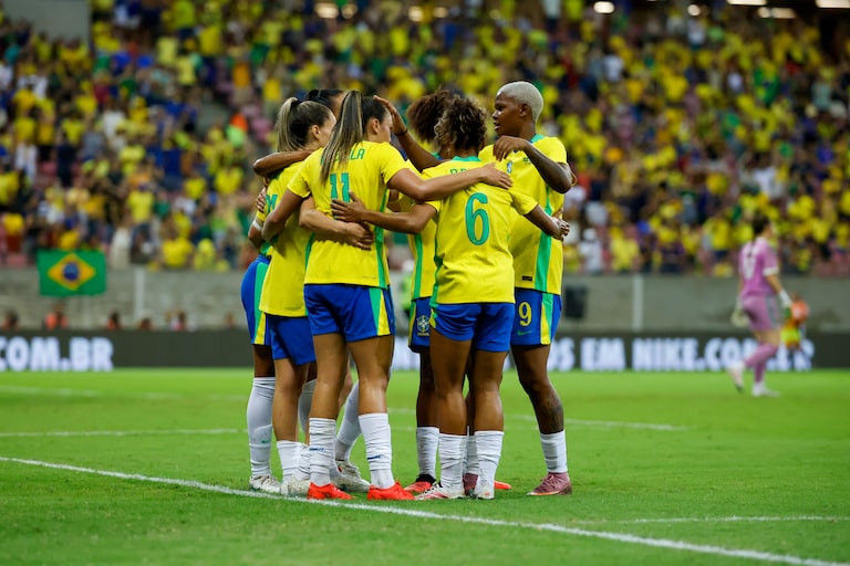 Brasil não aproveita expulsão e só empata com a Argentina no último amistoso da Data Fifa