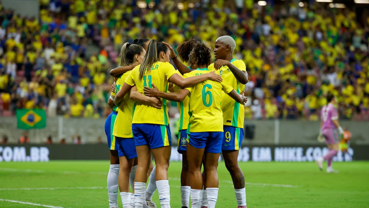 Brasil não aproveita expulsão e só empata com a Argentina no último amistoso da Data Fifa