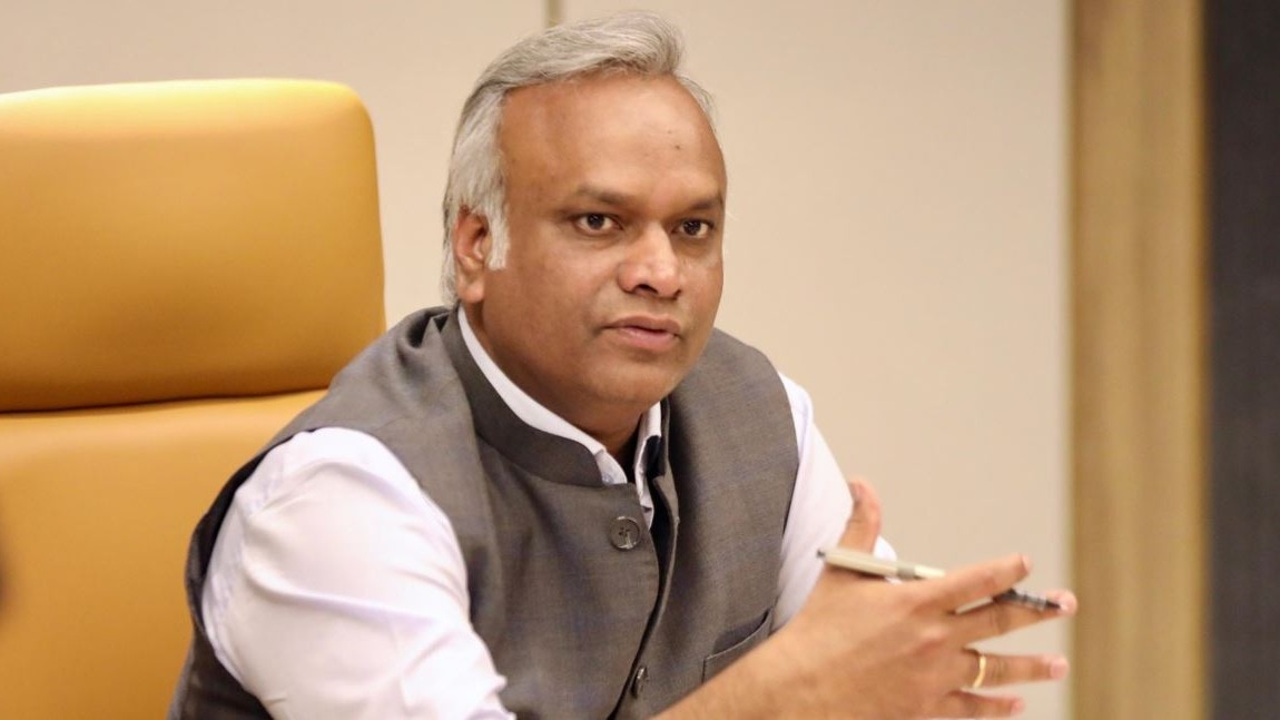 2 suspeitos ligados a mecanismos de radicalização paquistaneses foram identificados, diz Priyank Kharge