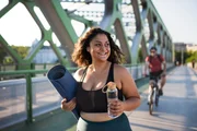 Os exercícios ajudam as pessoas a viver de forma mais equilibrada, saudável e feliz