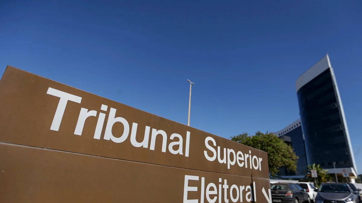 TSE dá 24 horas para Meta comprovar paridade nas campanhas de Lula e Flávio