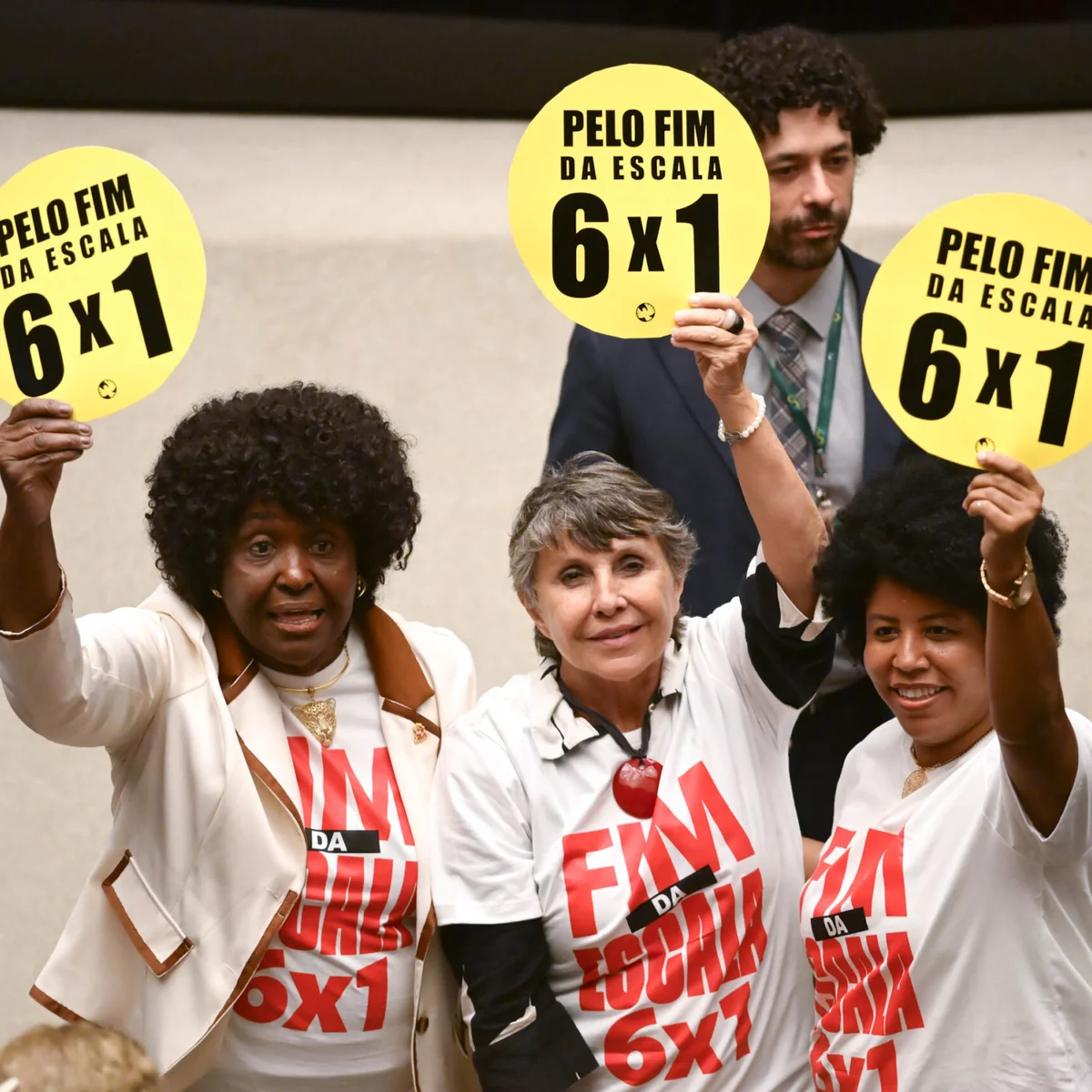 Governo avança pauta de Segurança e aguarda votação da 6x1