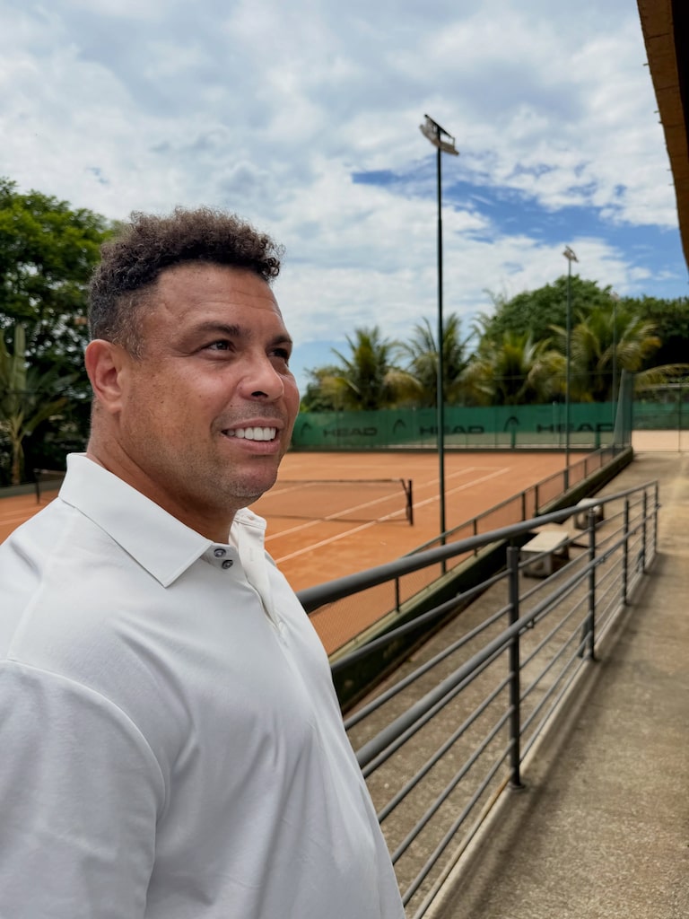 Ronaldo amplia investimentos e assume controle da Head, marca de artigos esportivos de tênis