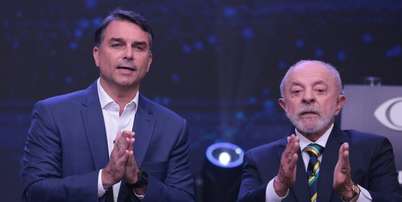Debate entre o presidente Luiz In&aacute;cio Lula da Silva (PT) e Fl&aacute;vio Bolsonaro (PL) na Band Foto: Werther Santana/Estad&atilde;o / Estad&atilde;o