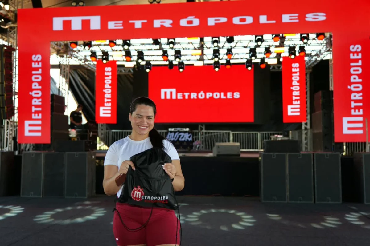 Metrópoles Endurance Corrida: empolgados, atletas iniciam retirada de kits